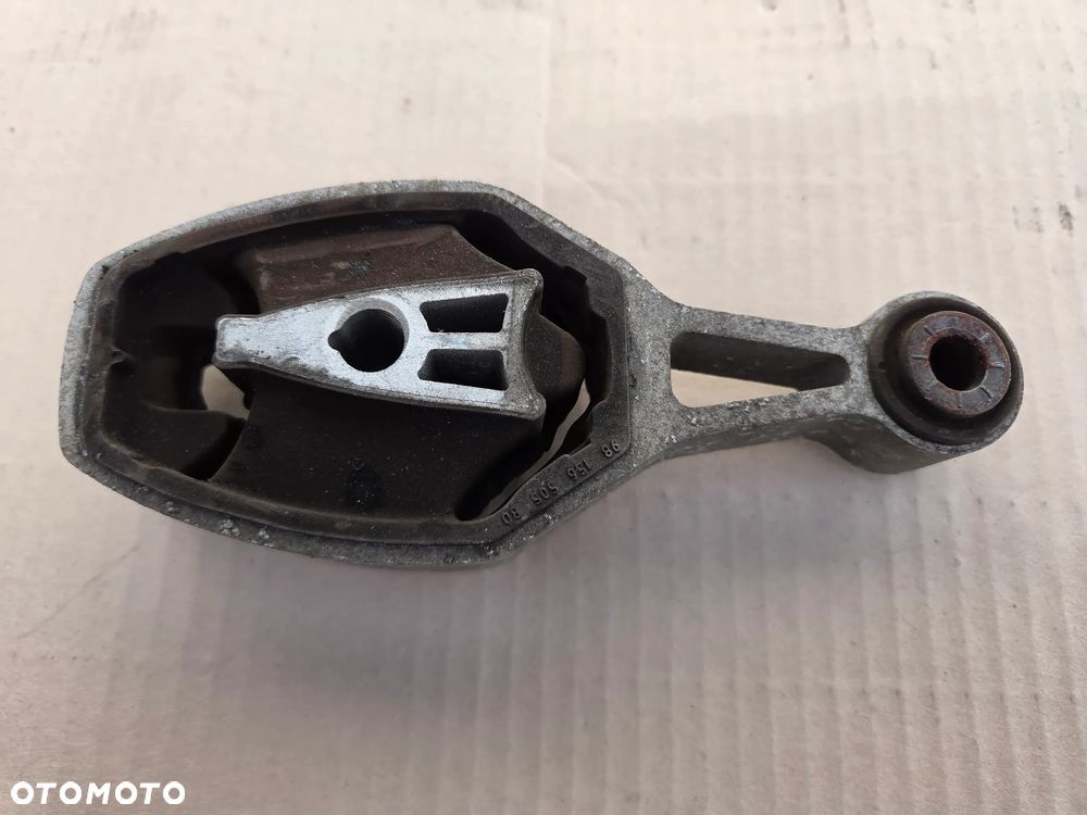 Łapa poduszka silnika dolna Citroen C3 III 1.2   9815650580 - 1