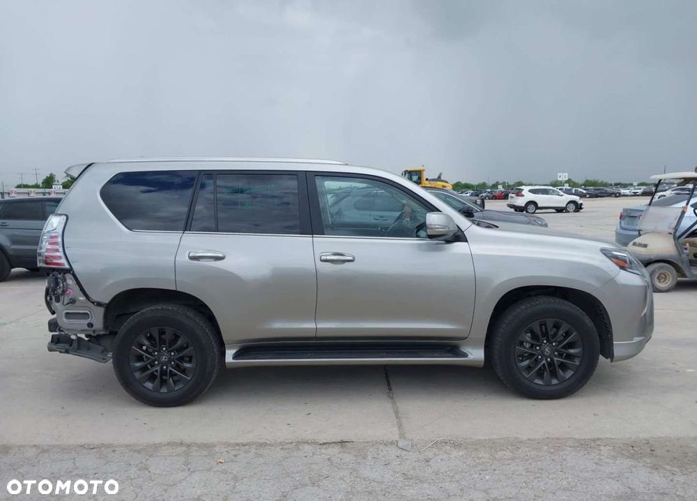 Lexus GX - 4