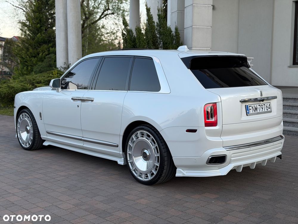 Rolls-Royce Cullinan - 7
