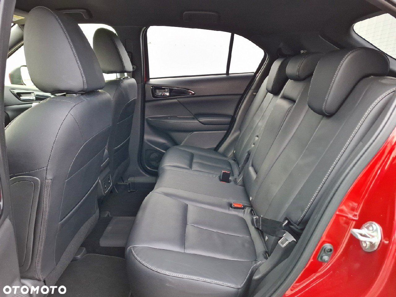 Mitsubishi Eclipse Cross - 12
