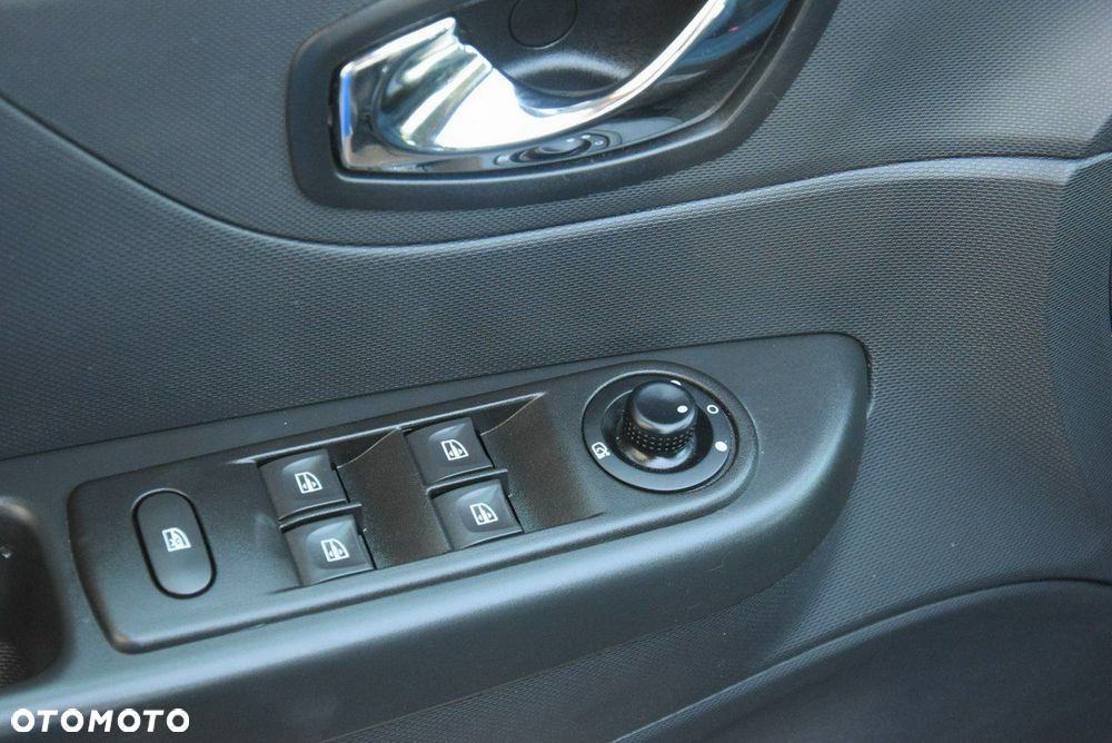 Renault Captur ENERGY TCe 120 EDC Crossborder - 32