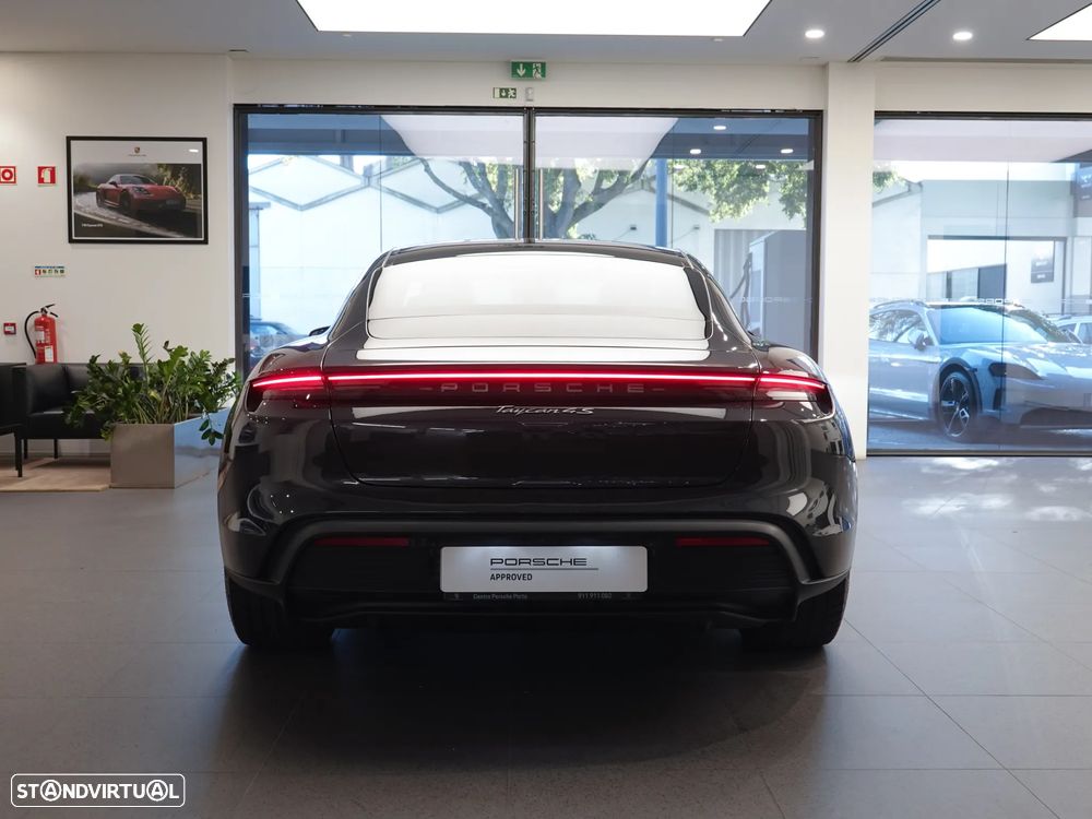 Porsche Taycan 4S - 6