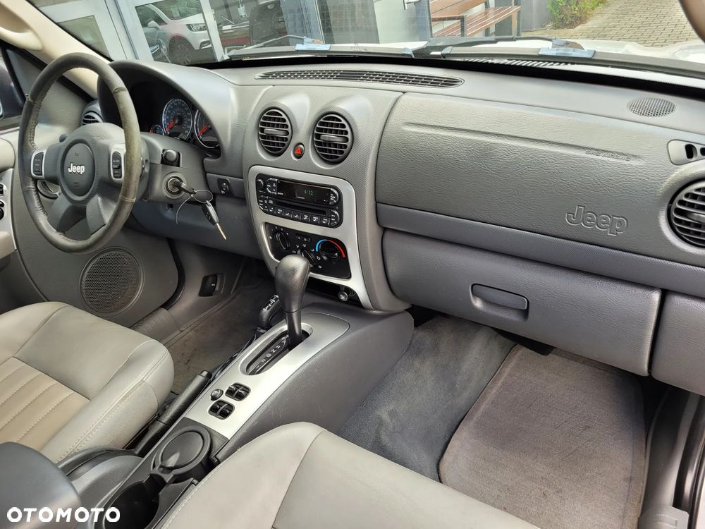 Jeep Cherokee 2.8 CRD Limited - 18