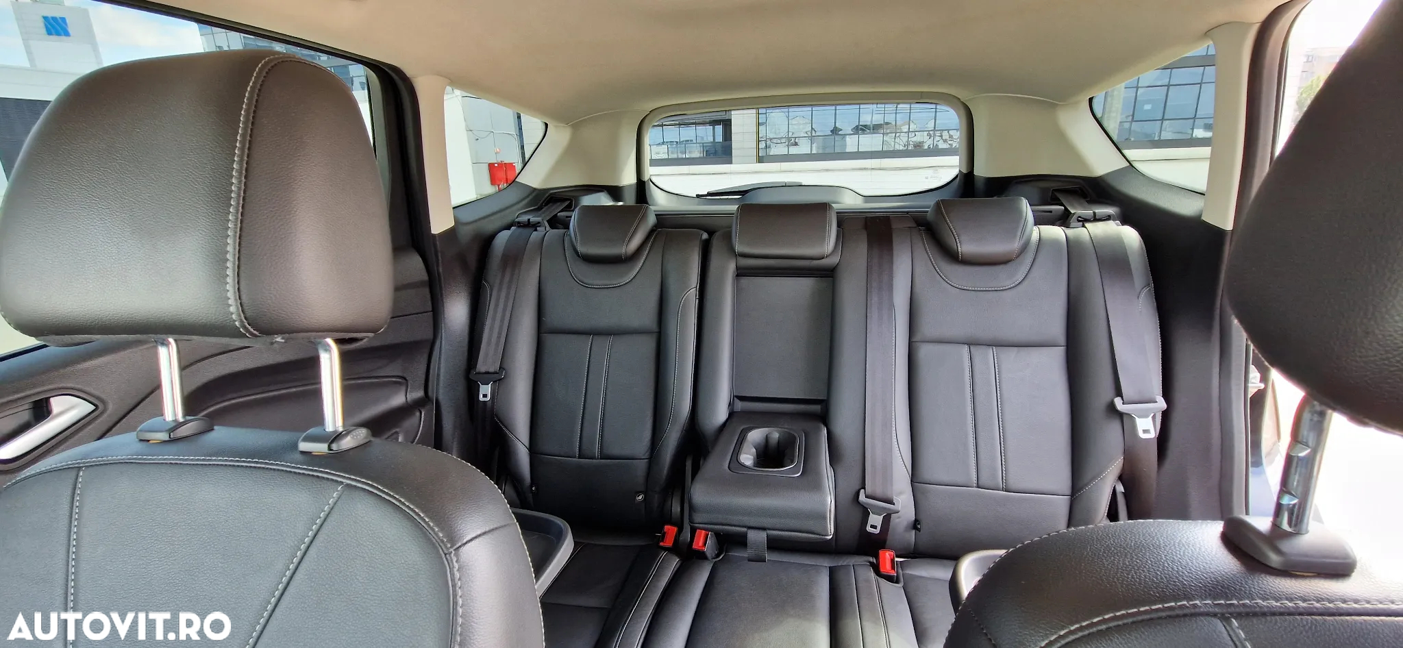 Ford Kuga 2.0 TDCi 4WD Powershift Titanium - 7