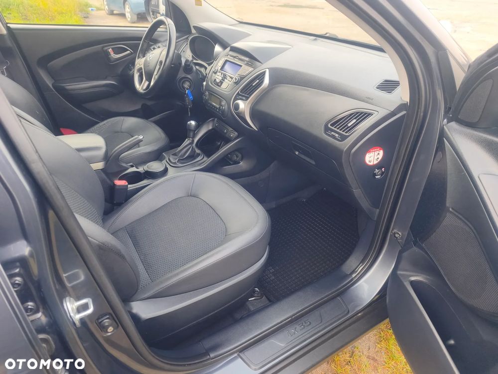 Hyundai ix35 2.0 Premium 2WD - 13
