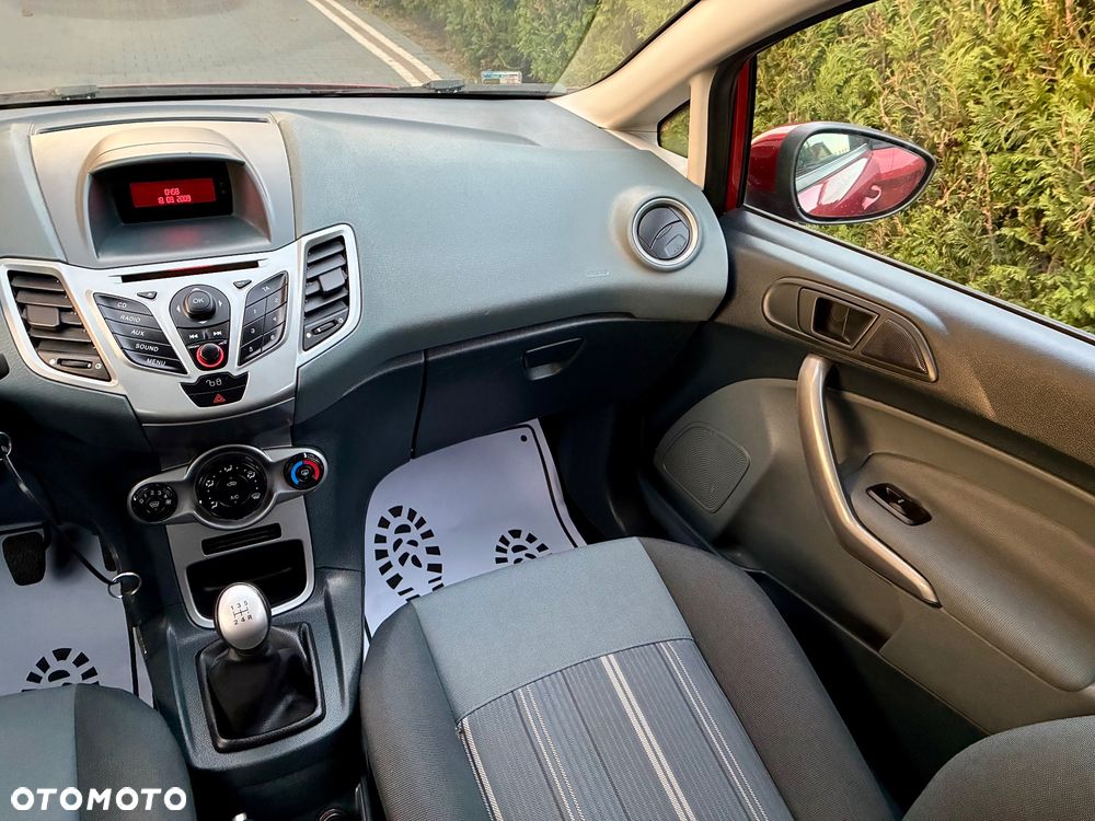 Ford Fiesta 1.25 Titanium - 13