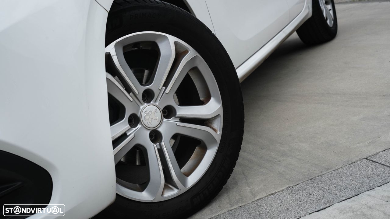 Peugeot 208 1.6 e-HDi Active - 19