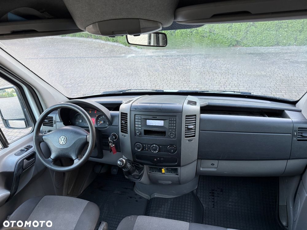 Volkswagen CRAFTER - 11