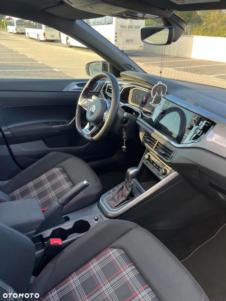 Volkswagen Polo - 13
