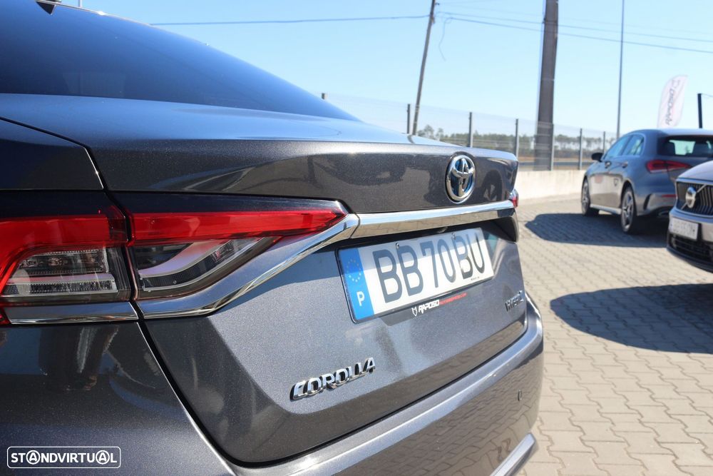 Toyota Corolla SD 1.8 Hybrid Luxury - 16