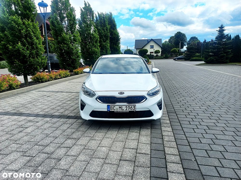 Kia Ceed 1.6 CRDi DCT Vision - 2