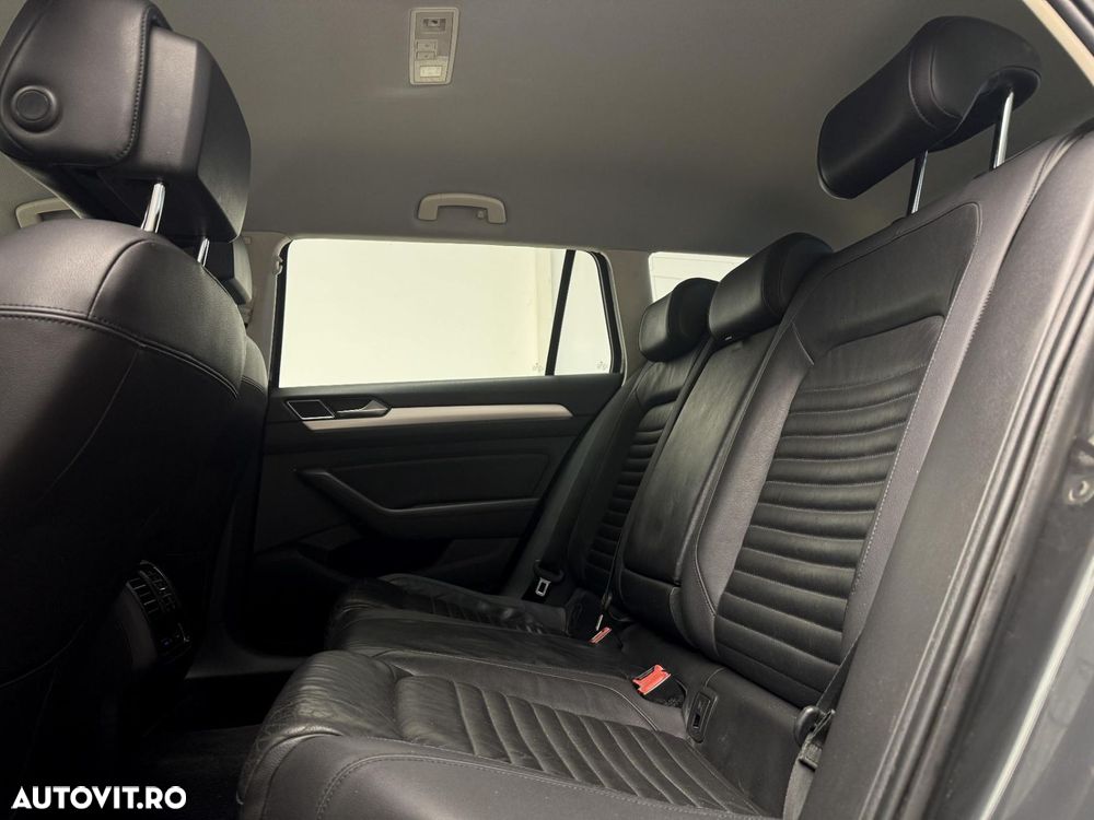 Volkswagen Passat - 10