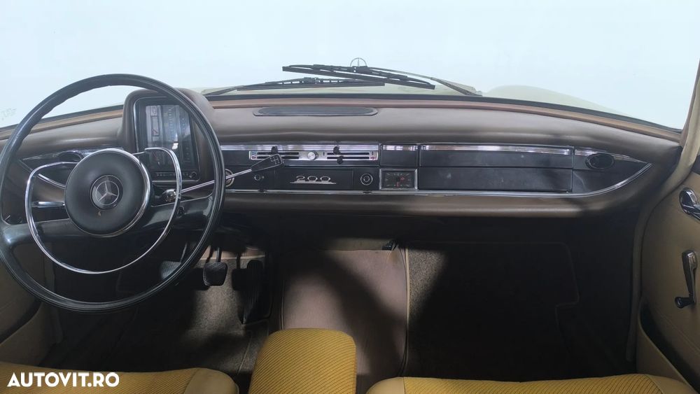Mercedes-Benz A 200 - 22