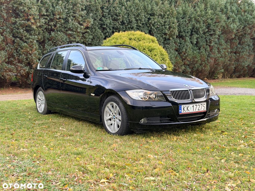 BMW Seria 3 325i - 1