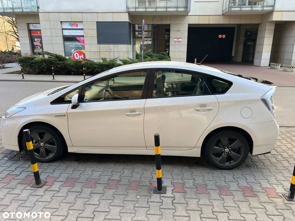 Toyota Prius - 3