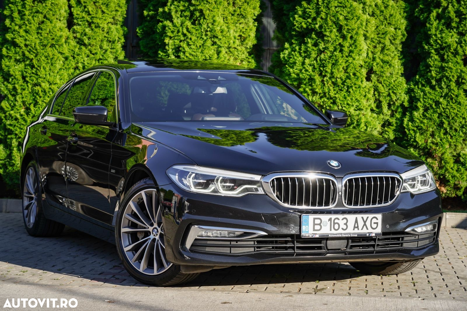 BMW Seria 5 530d xDrive Aut. - 3