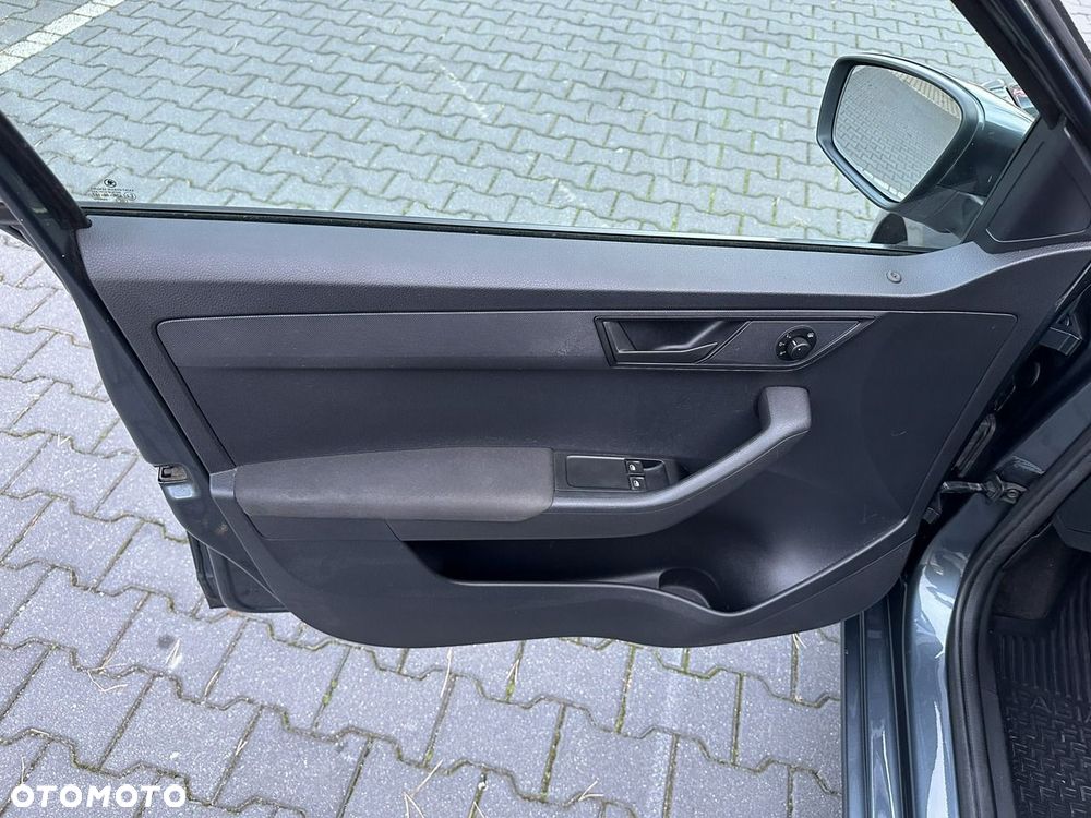 Skoda Fabia - 23