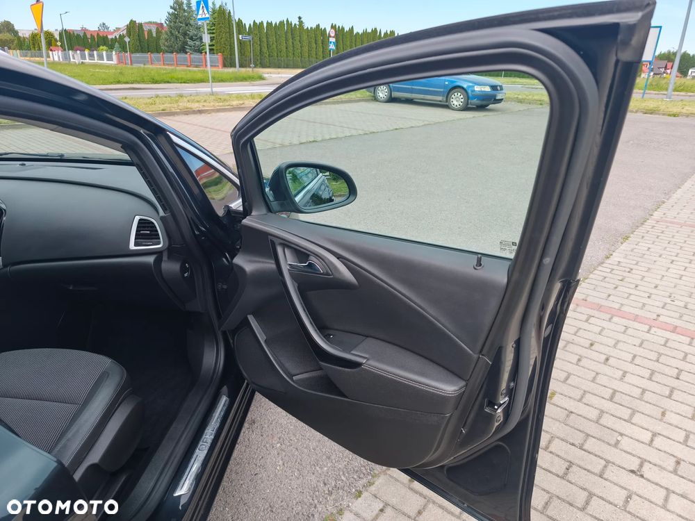 Opel Astra 1.4 Turbo Cosmo - 14