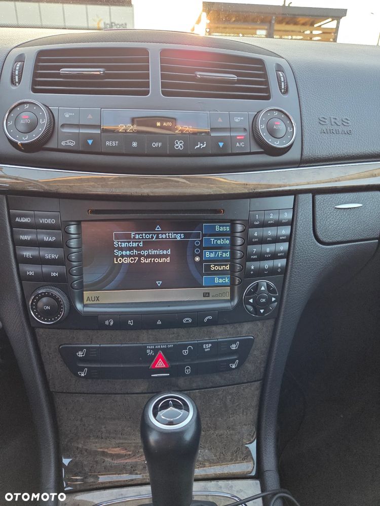 Mercedes-Benz Klasa E 350 T Avantgarde - 21