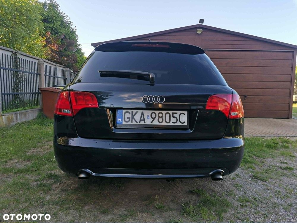 Audi A4 Avant - 4
