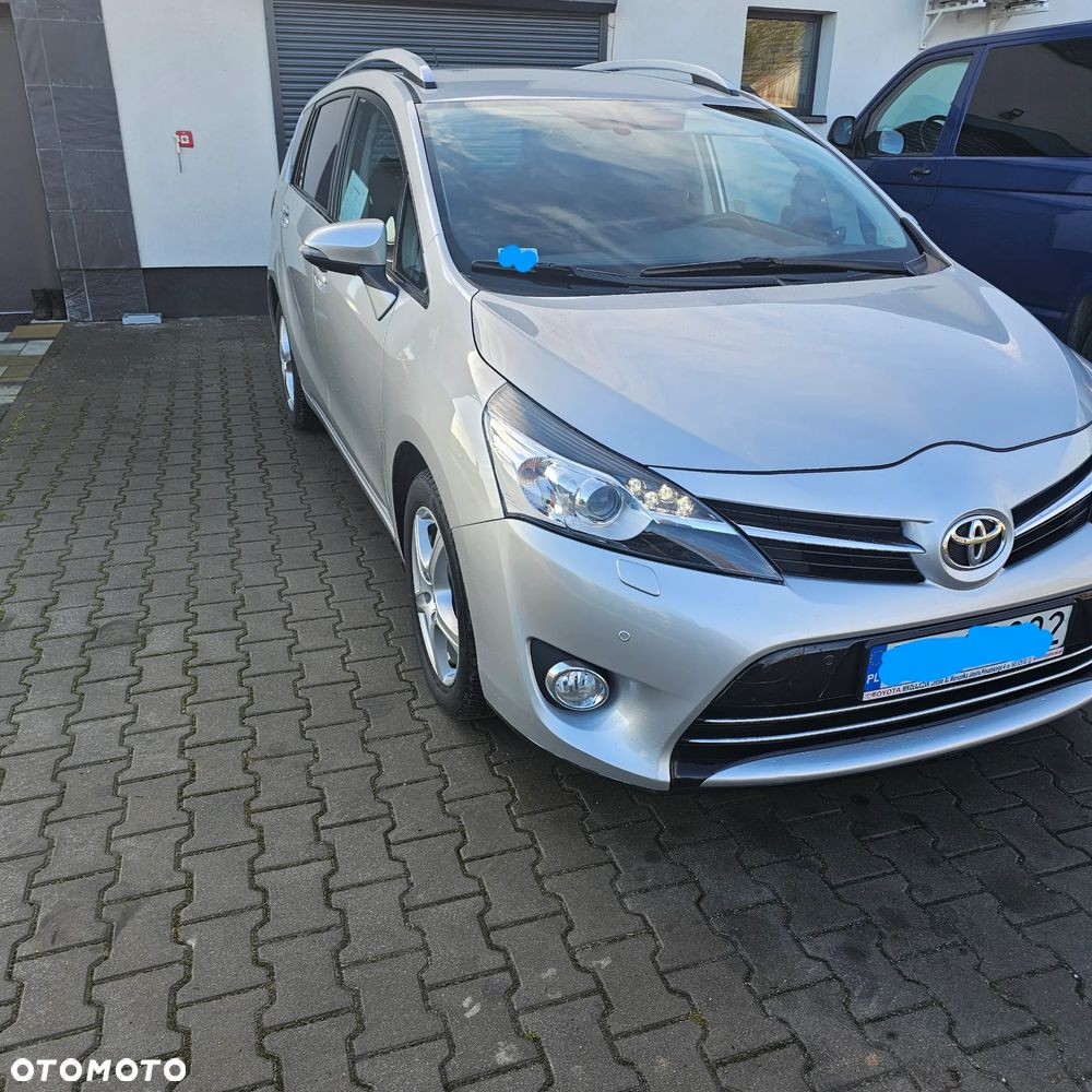 Toyota Verso 1.8 Premium 7os - 4