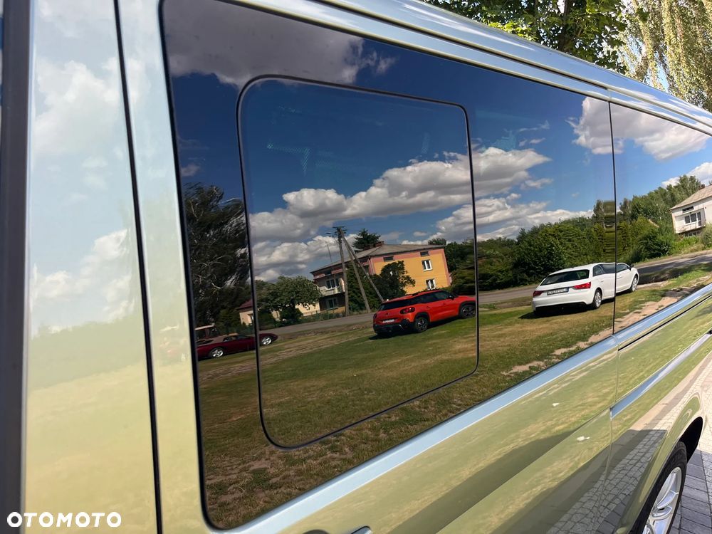 Volkswagen Multivan - 23