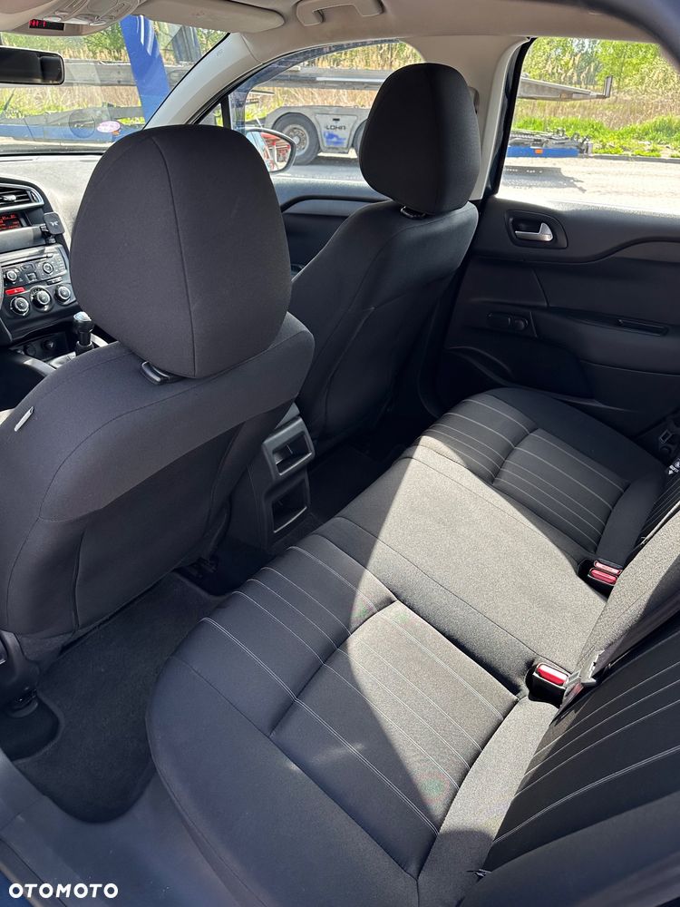 Citroën C4 VTi 95 Attraction - 24
