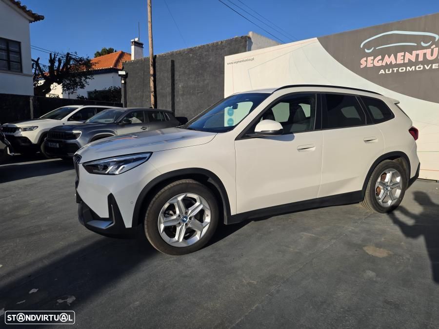 BMW iX1 xDrive30 - 8