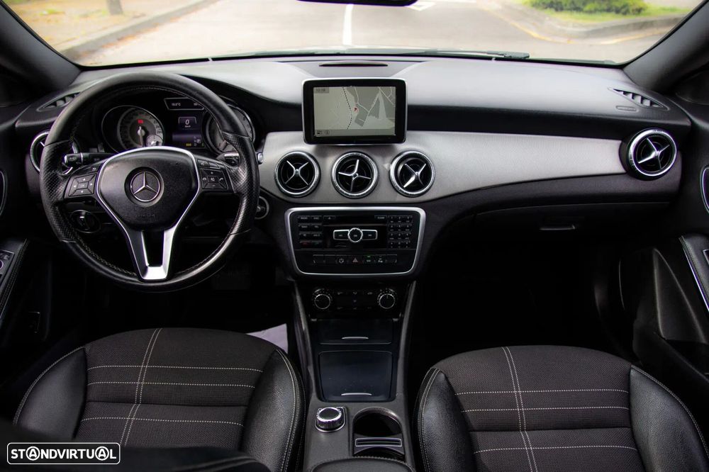Mercedes-Benz CLA 220 CDI Urban Aut. - 41