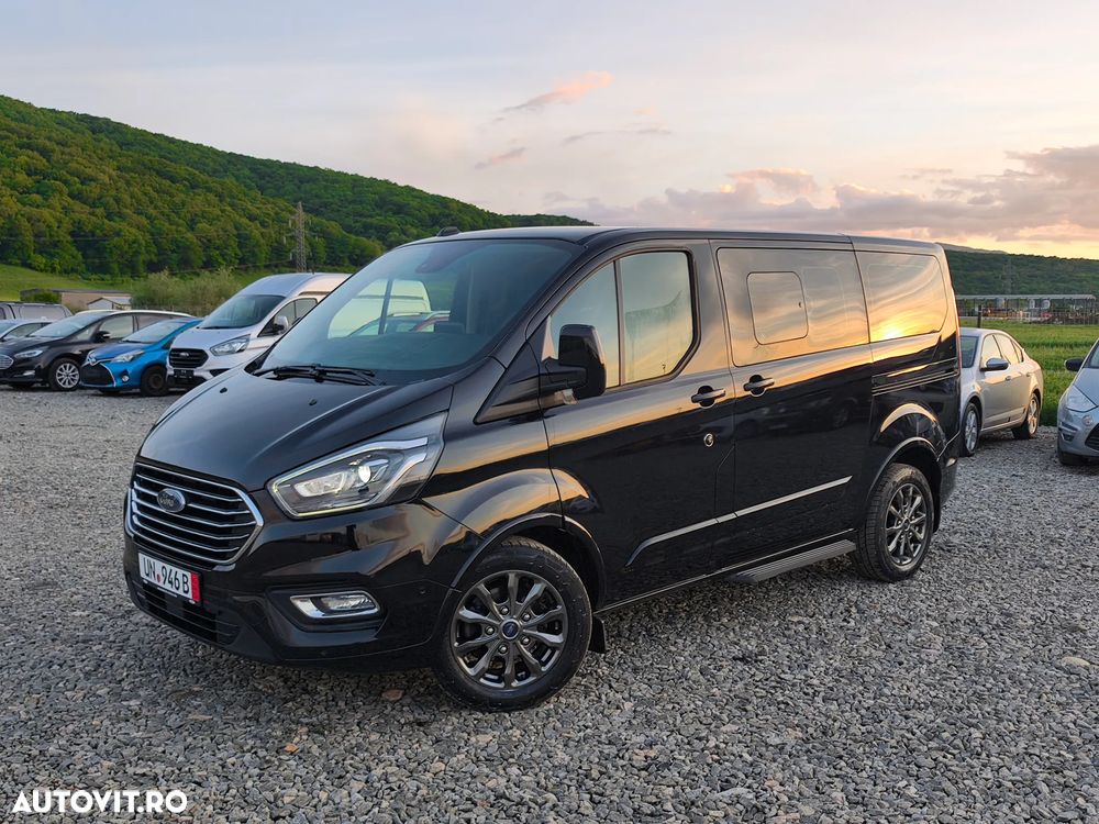 Ford Tourneo Custom - 2