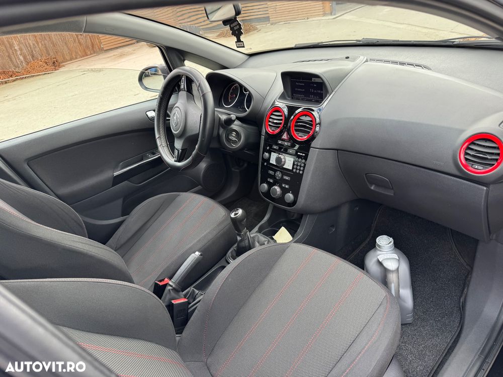 Opel Corsa 1.4 Cosmo - 8