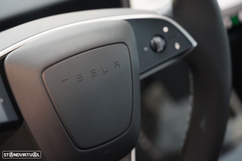 Tesla Model 3 - 11
