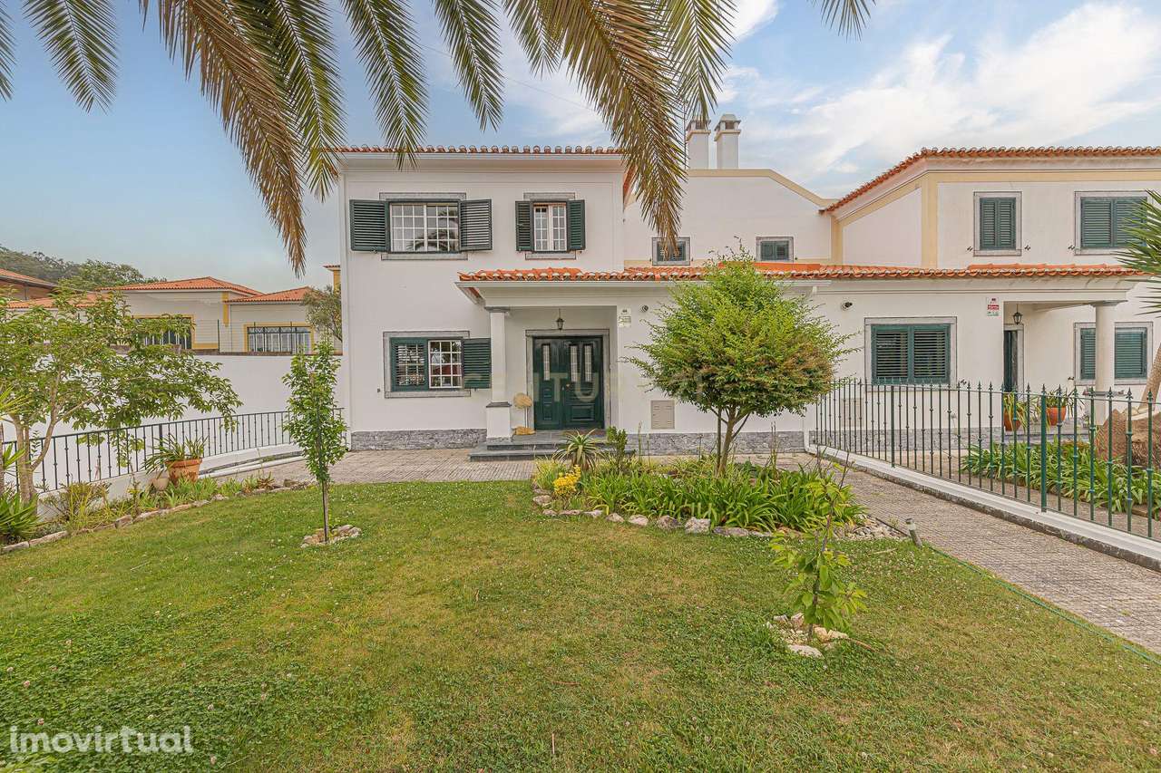 Magnifica  moradia T4 com piscina, Jardim, boas áreas e exposição sola - Grande imagem: 4/58