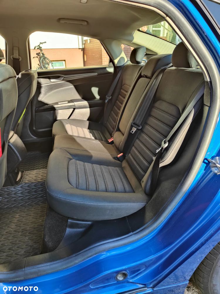Ford Fusion - 9