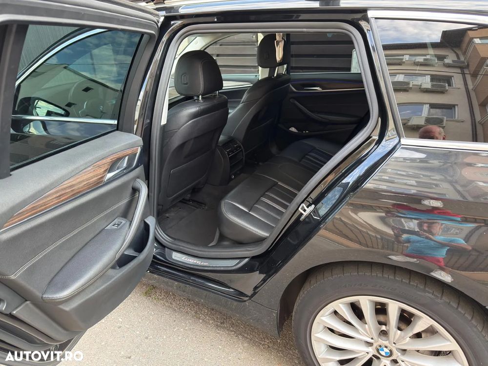 BMW Seria 5 530i xDrive Touring Aut. Luxury Line - 23