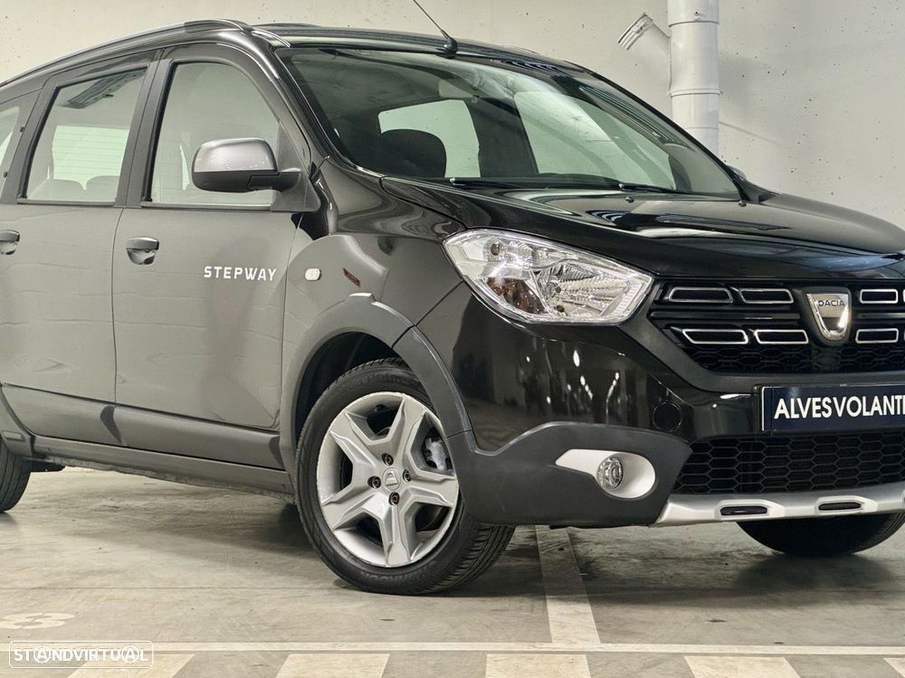 Dacia Lodgy 1.5 Blue dCi Stepway 7L - 48