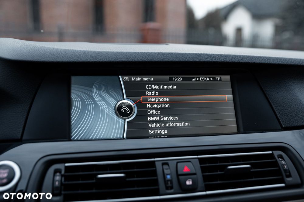 BMW Seria 5 520d Sport-Aut - 37