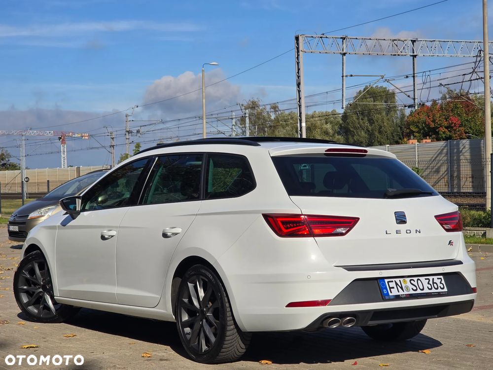 Seat Leon 2.0 TDI DSG FR Black Edition - 10