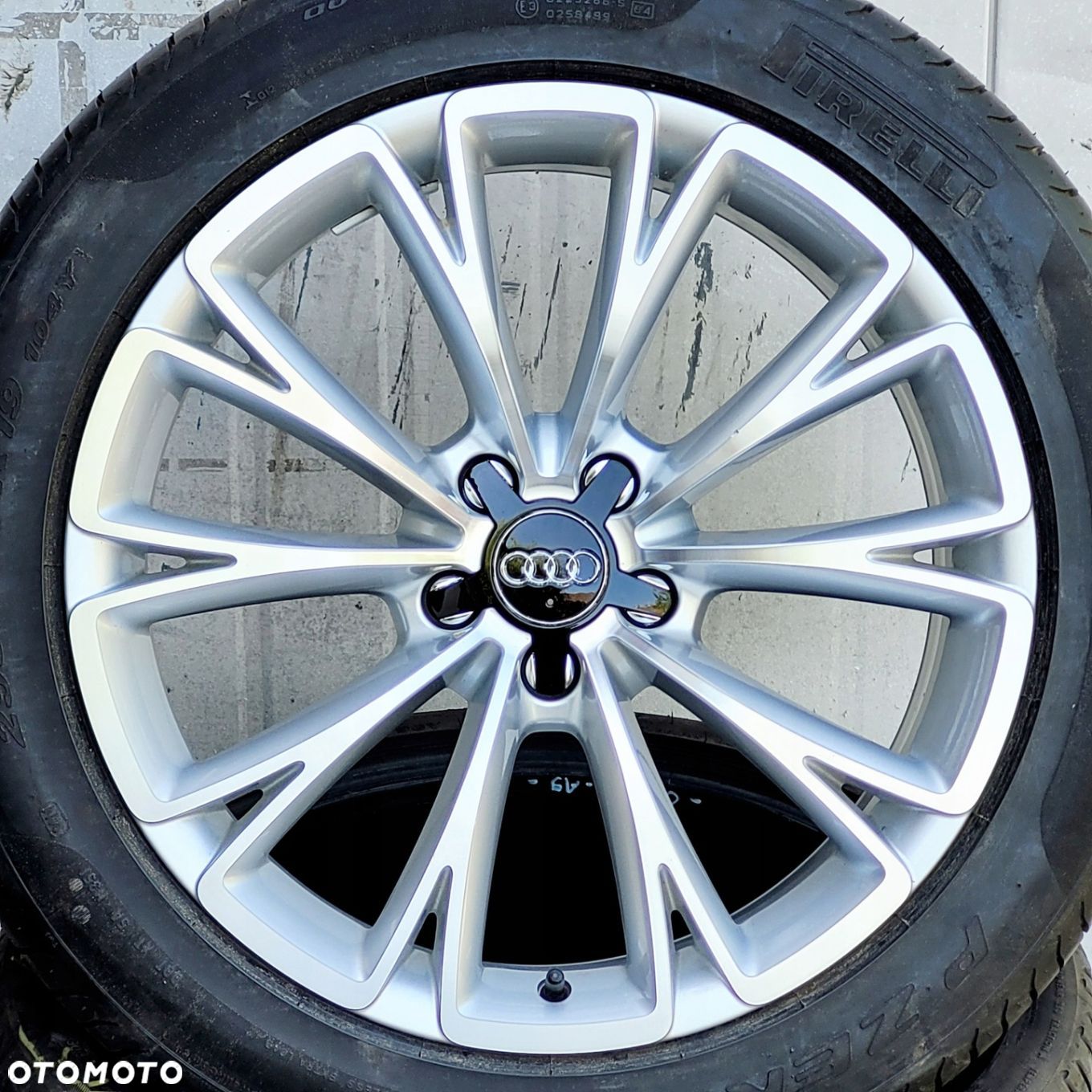 NOWA FELGA AUDI A8 S8 A7 S7 19 x 9 et33 OE 4H0601025G ORYGINALNA - 1