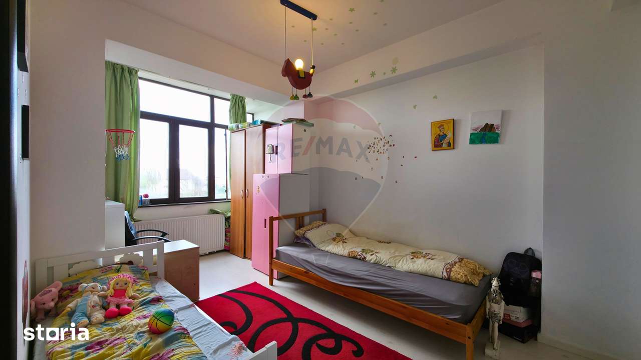 Apartament 3 camere 1 Decembrie de Vanzare - Imagine principală: 5/11
