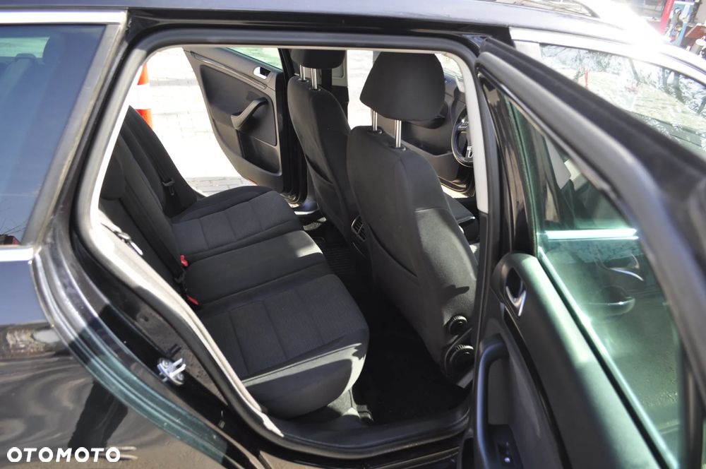 Volkswagen Golf - 12