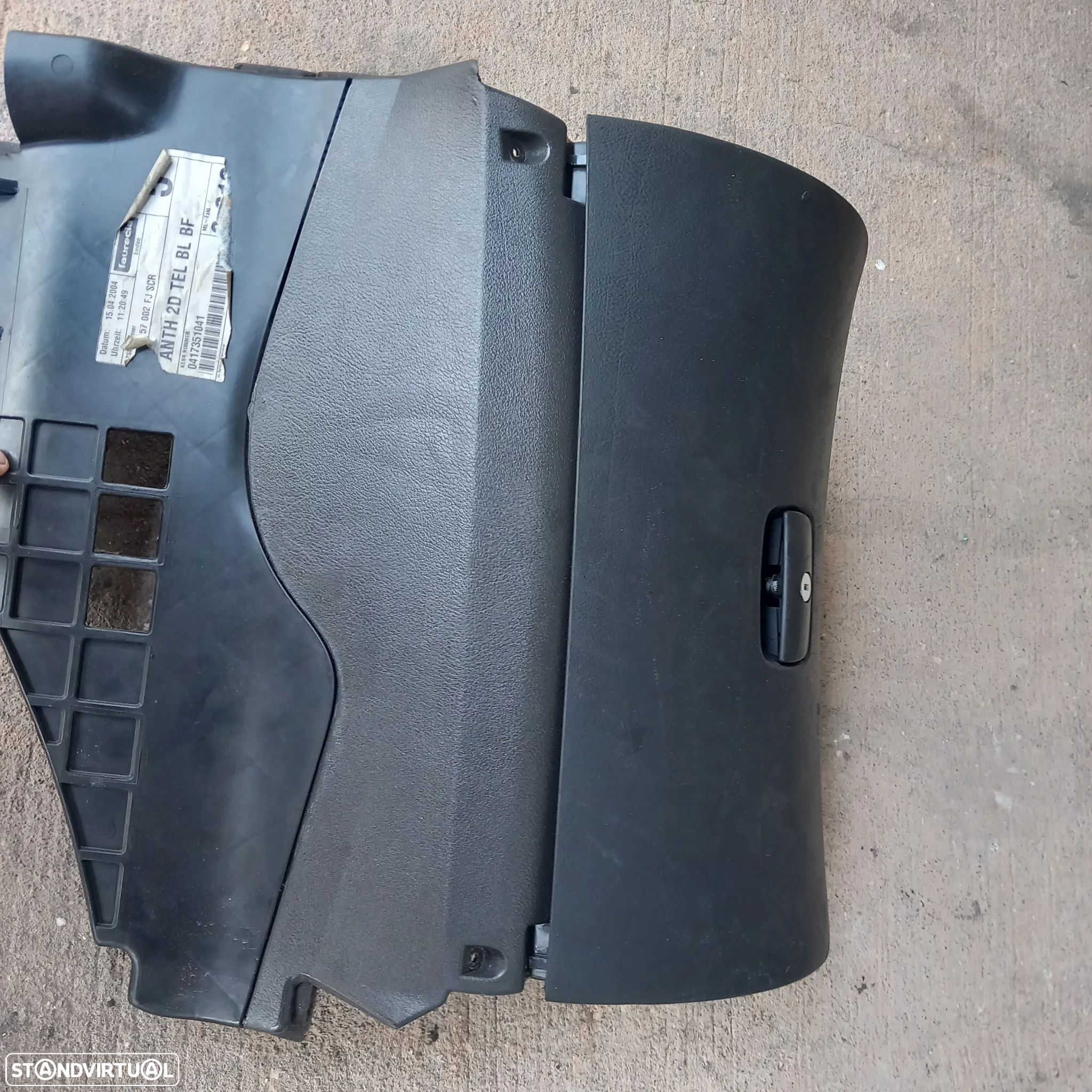 Porta luvas vw passat ano 2002 - 1
