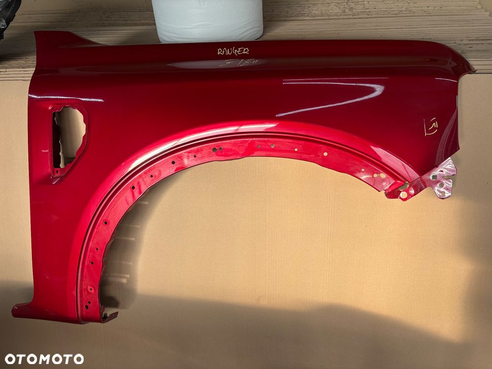 Ford Ranger 2022- błotnik prawy przedni - 1