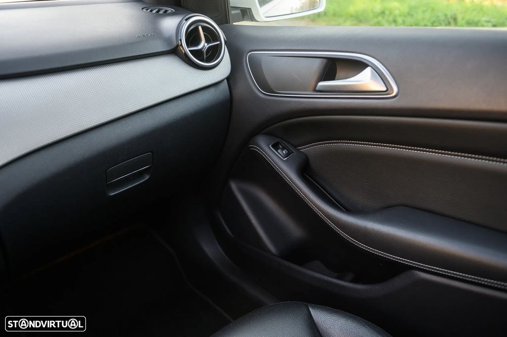 Mercedes-Benz B 180 (CDI) d 7G-DCT Urban - 34