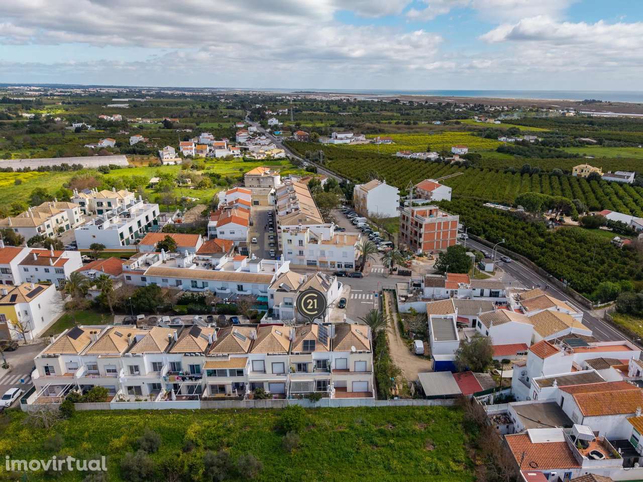 Moradia T3 com Pátio e Garagem | Luz de Tavira - Grande imagem: 4/47