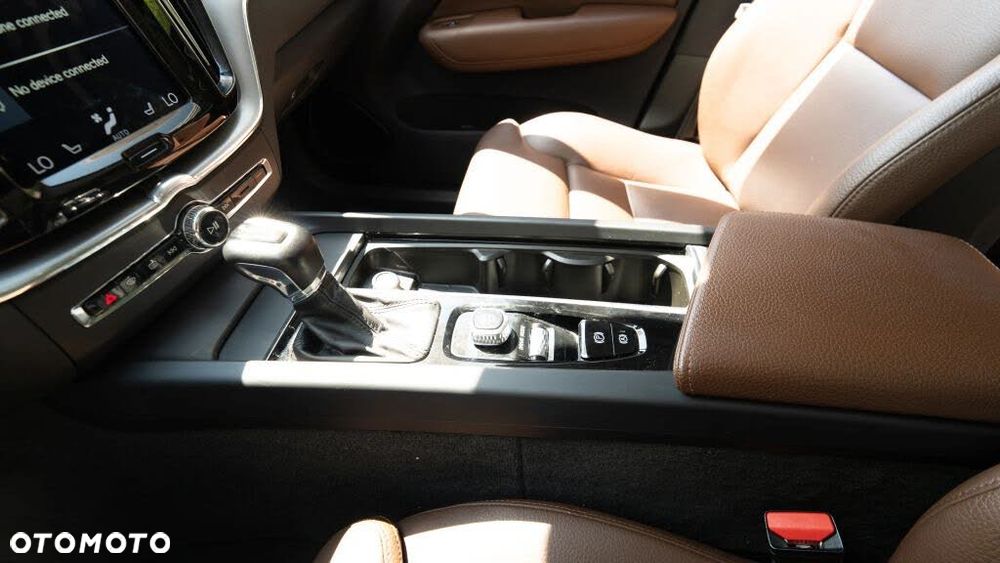Volvo XC 60 T5 AWD Geartronic Momentum - 33