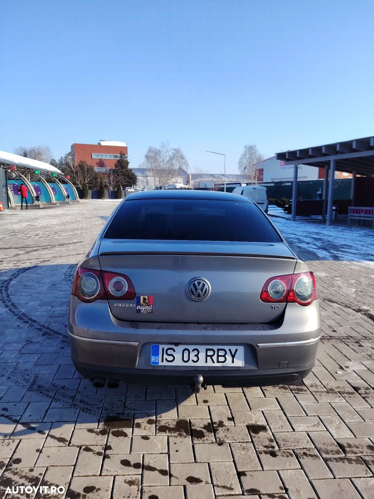Volkswagen Passat 1.9TDI Trendline - 6