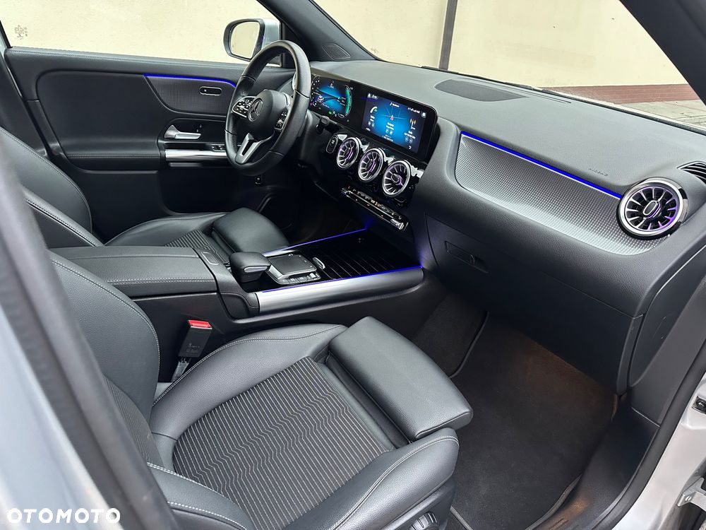 Mercedes-Benz EQA 250 - 23