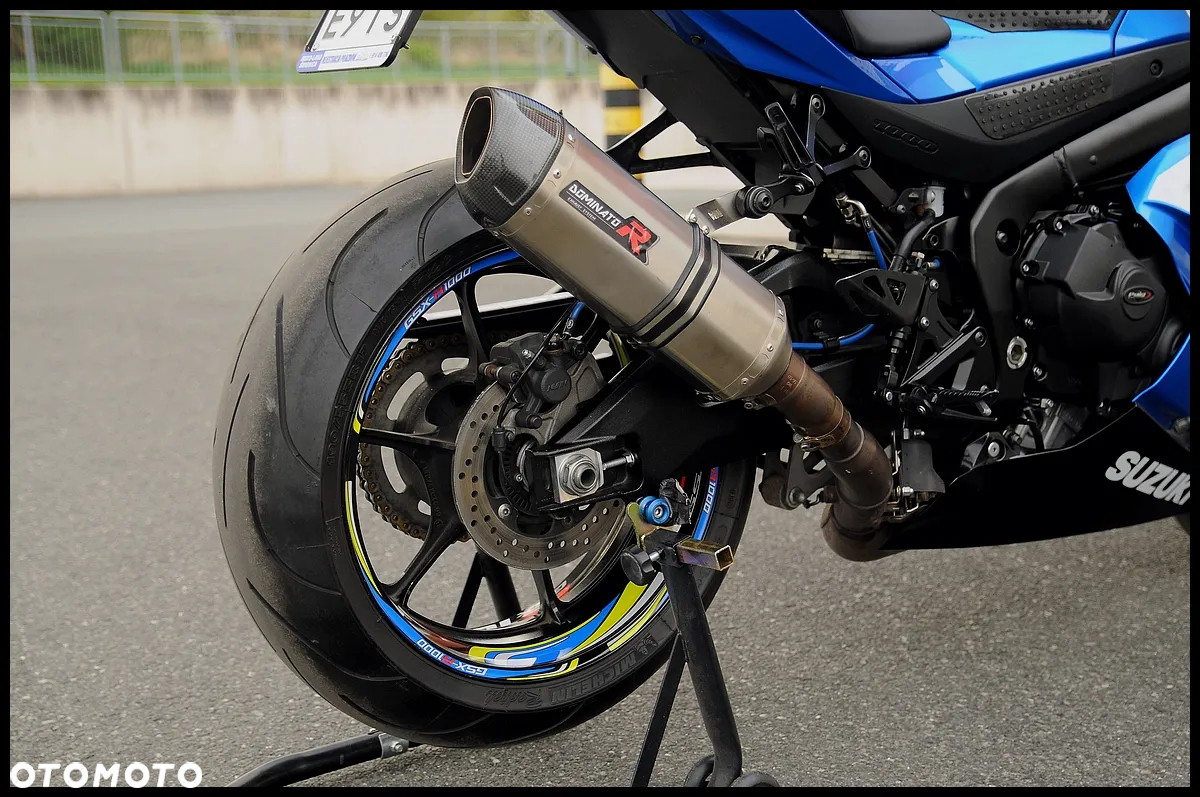 Suzuki GSX-R - 23