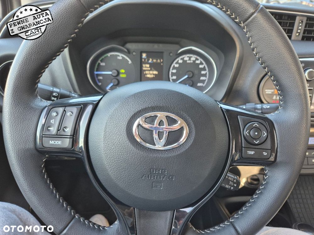Toyota Yaris - 25